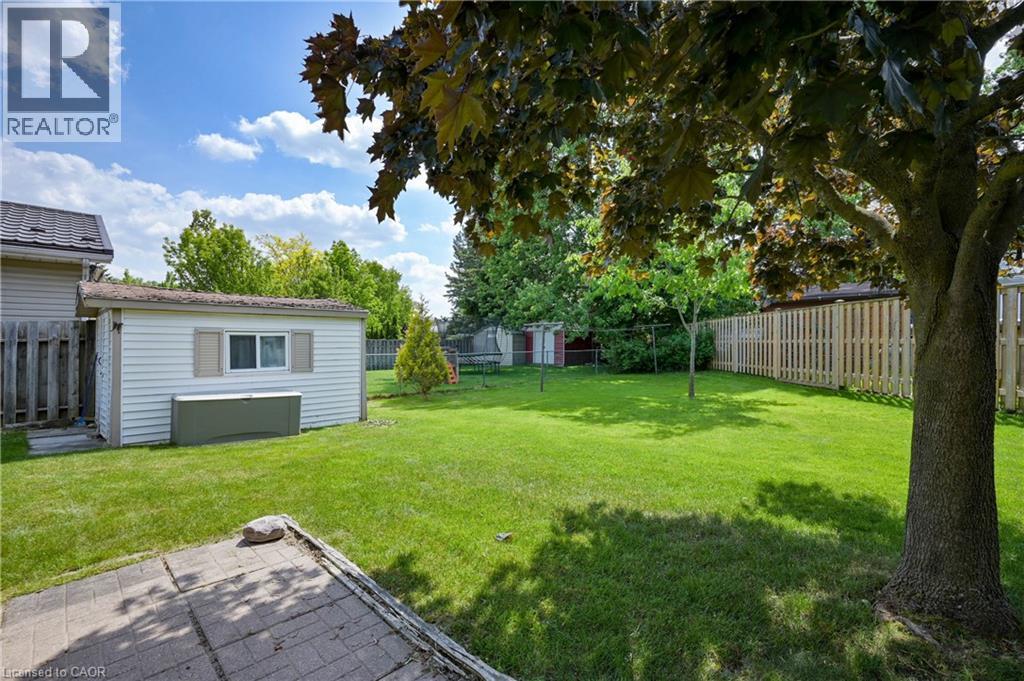 613 Dogwood Lane, Waterloo, Ontario  N2L 4Y2 - Photo 36 - 40837317