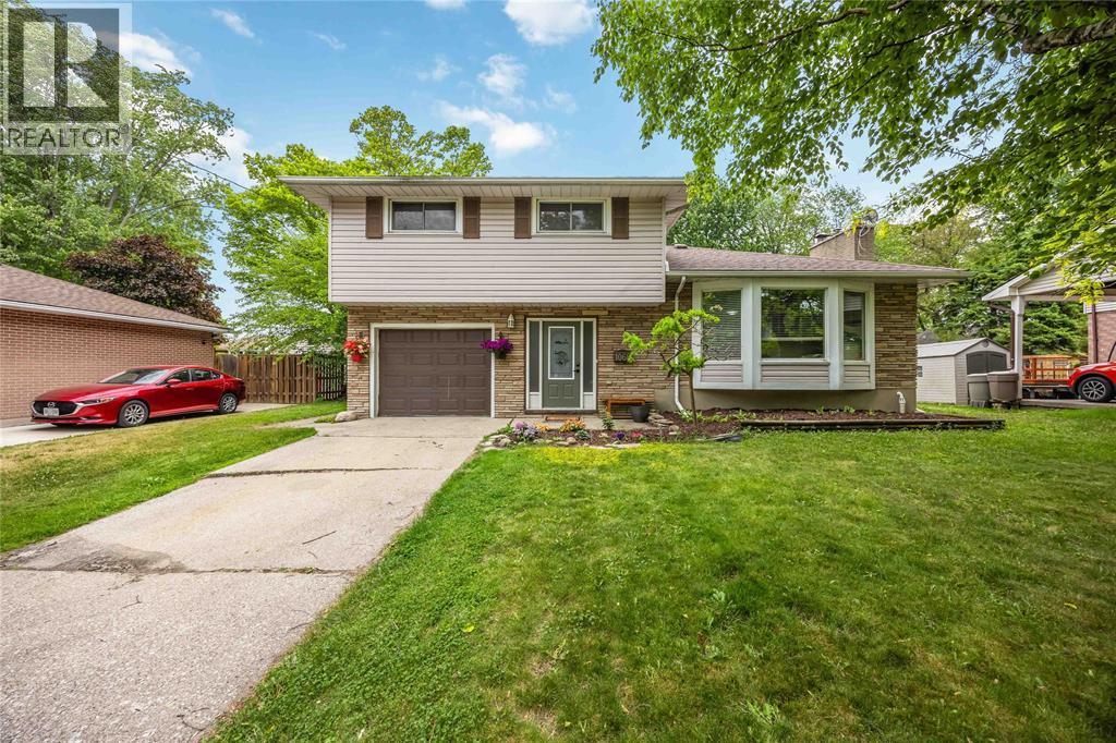 1068 Fairlane Avenue, Sarnia, Ontario  N7S 3J8 - Photo 3 - 26013354