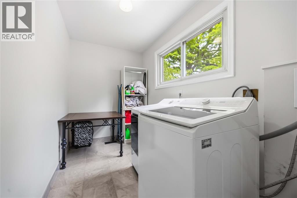 1068 Fairlane Avenue, Sarnia, Ontario  N7S 3J8 - Photo 45 - 26013354