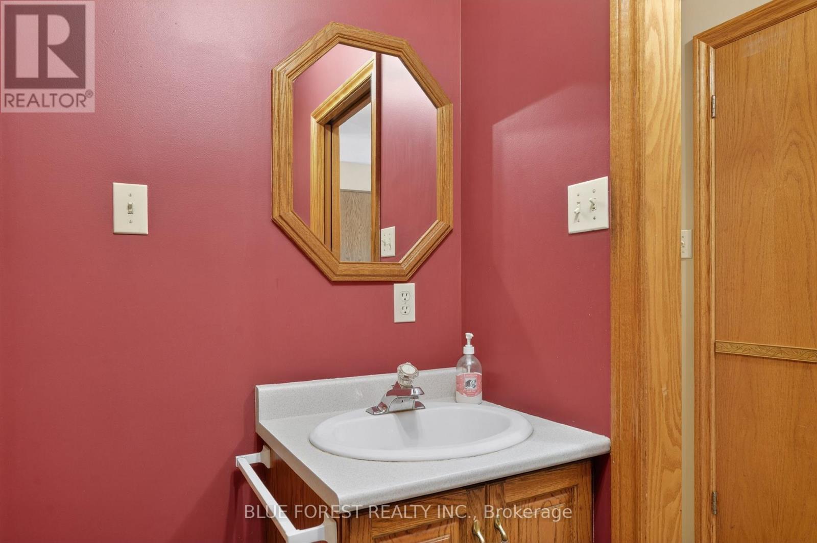 23168 Mcdougall Line, West Elgin, Ontario  N0L 2C0 - Photo 14 - X13412802