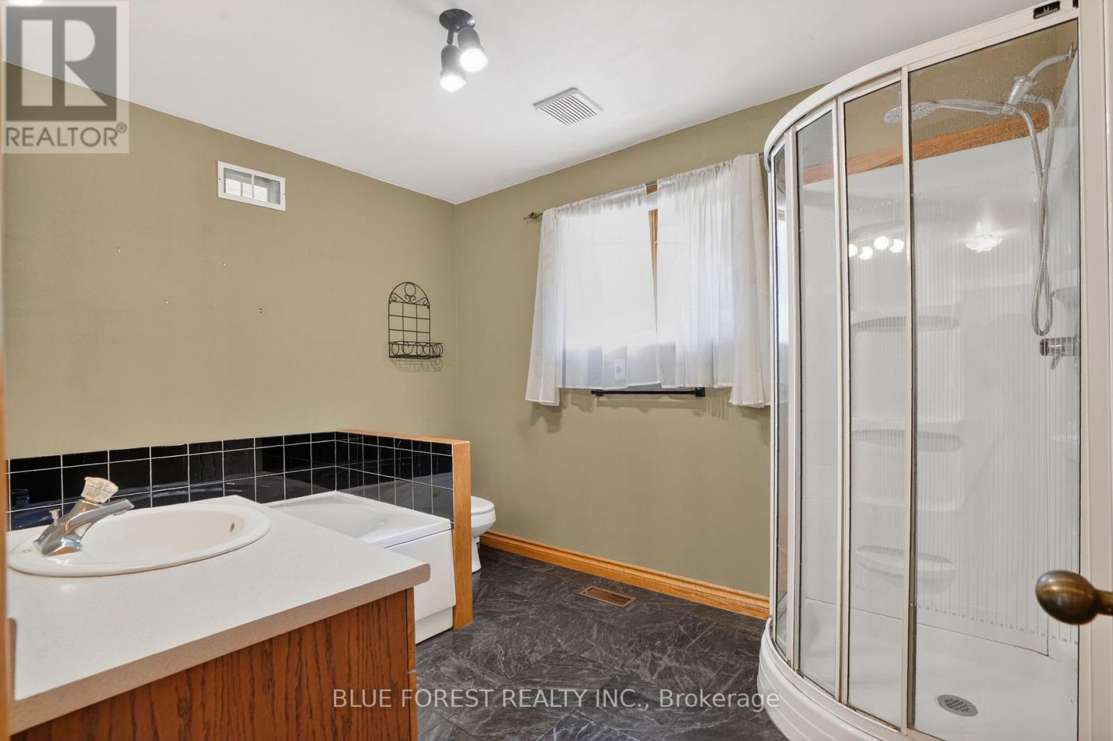 23168 Mcdougall Line, West Elgin, Ontario  N0L 2C0 - Photo 20 - X13412802