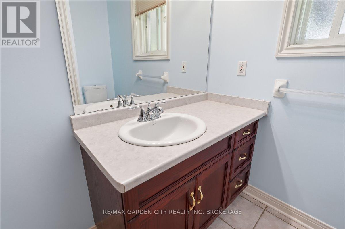 9 Evelyn Court, Pelham, Ontario  L3E 0R7 - Photo 24 - X13412824