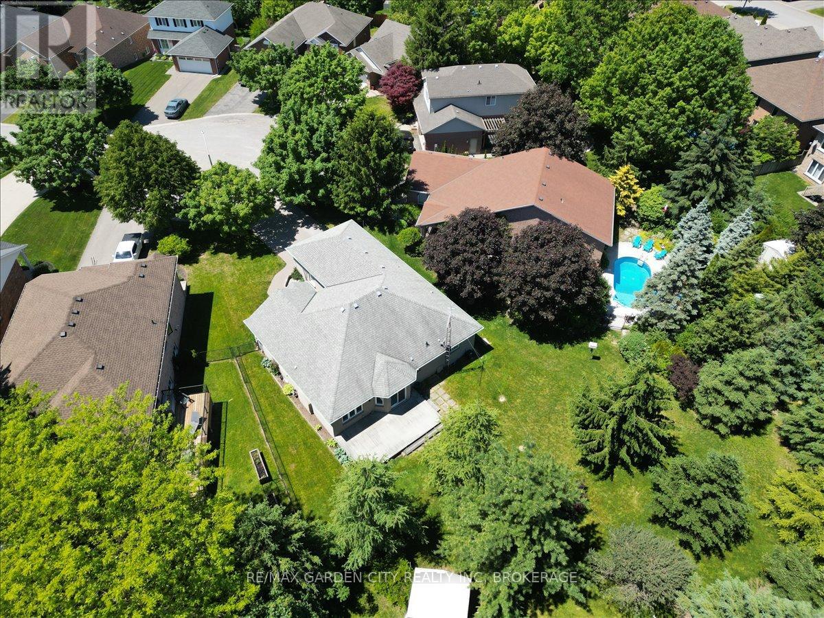 9 Evelyn Court, Pelham, Ontario  L3E 0R7 - Photo 37 - X13412824