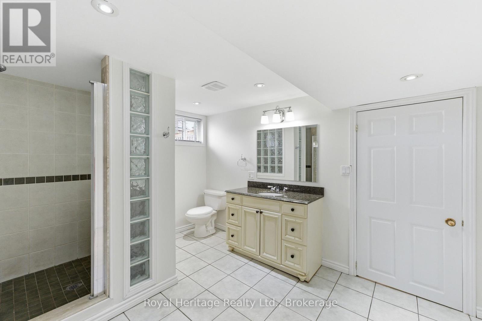 362 Garden Court, Oshawa (Mclaughlin), Ontario  L1J 3E4 - Photo 31 - E13412856