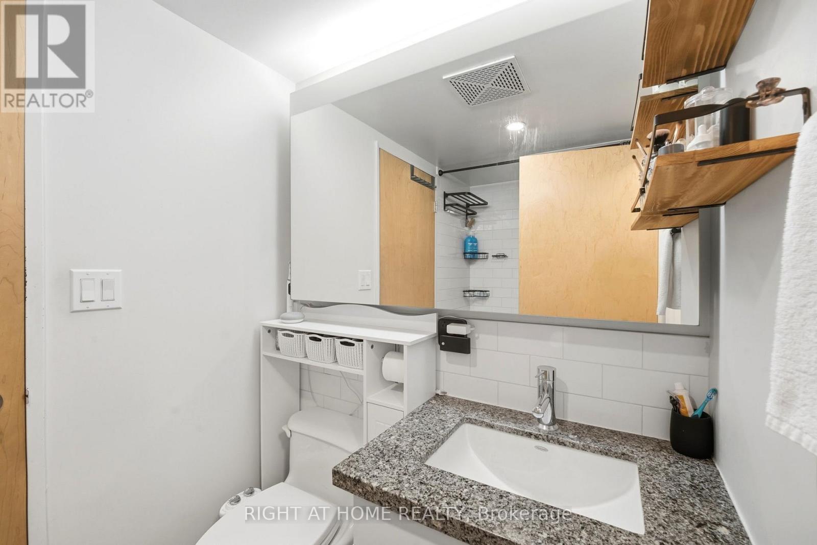 209 - 1005 King Street W, Toronto, Ontario  M6K 3M8 - Photo 14 - C13412758
