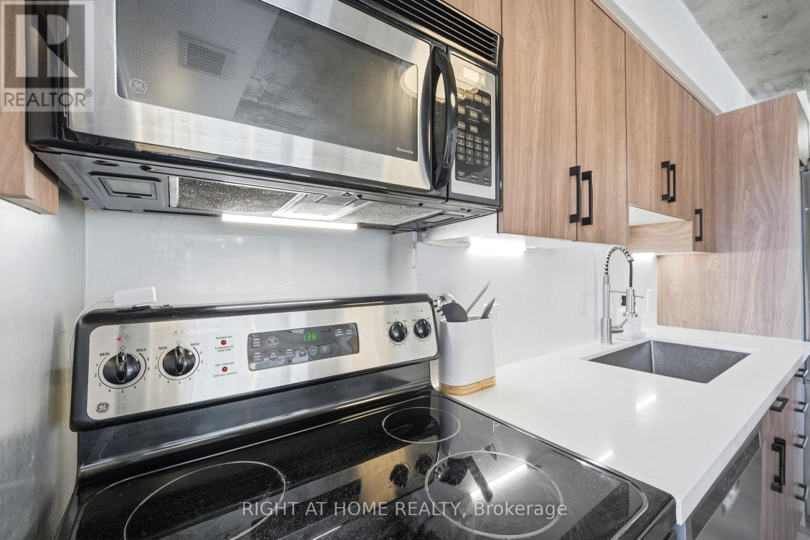 209 - 1005 King Street W, Toronto, Ontario  M6K 3M8 - Photo 7 - C13412758