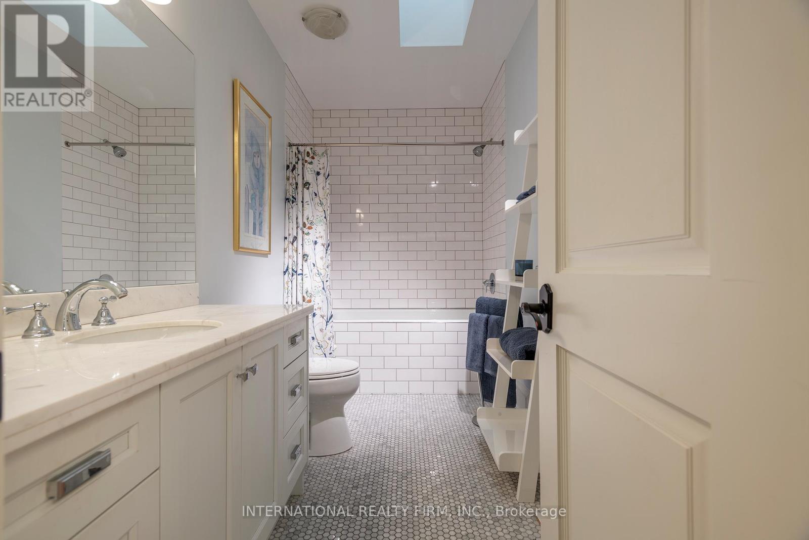 111 Hillsdale Avenue E, Toronto, Ontario  M4S 1T4 - Photo 34 - C13412784