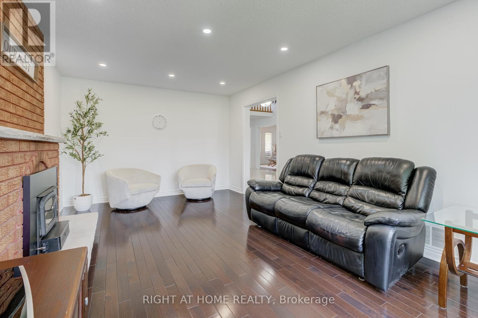 123 Lamp Crescent, Vaughan, Ontario  L4L 6J7 - Photo 12 - N13412770