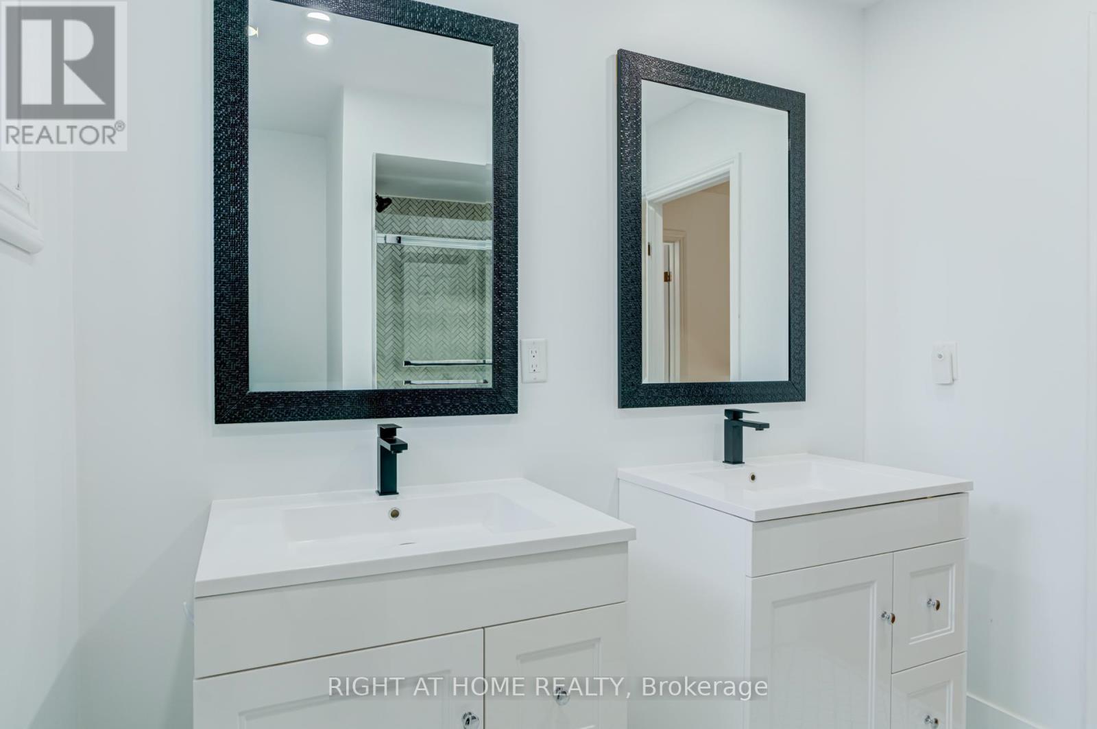 123 Lamp Crescent, Vaughan, Ontario  L4L 6J7 - Photo 22 - N13412770