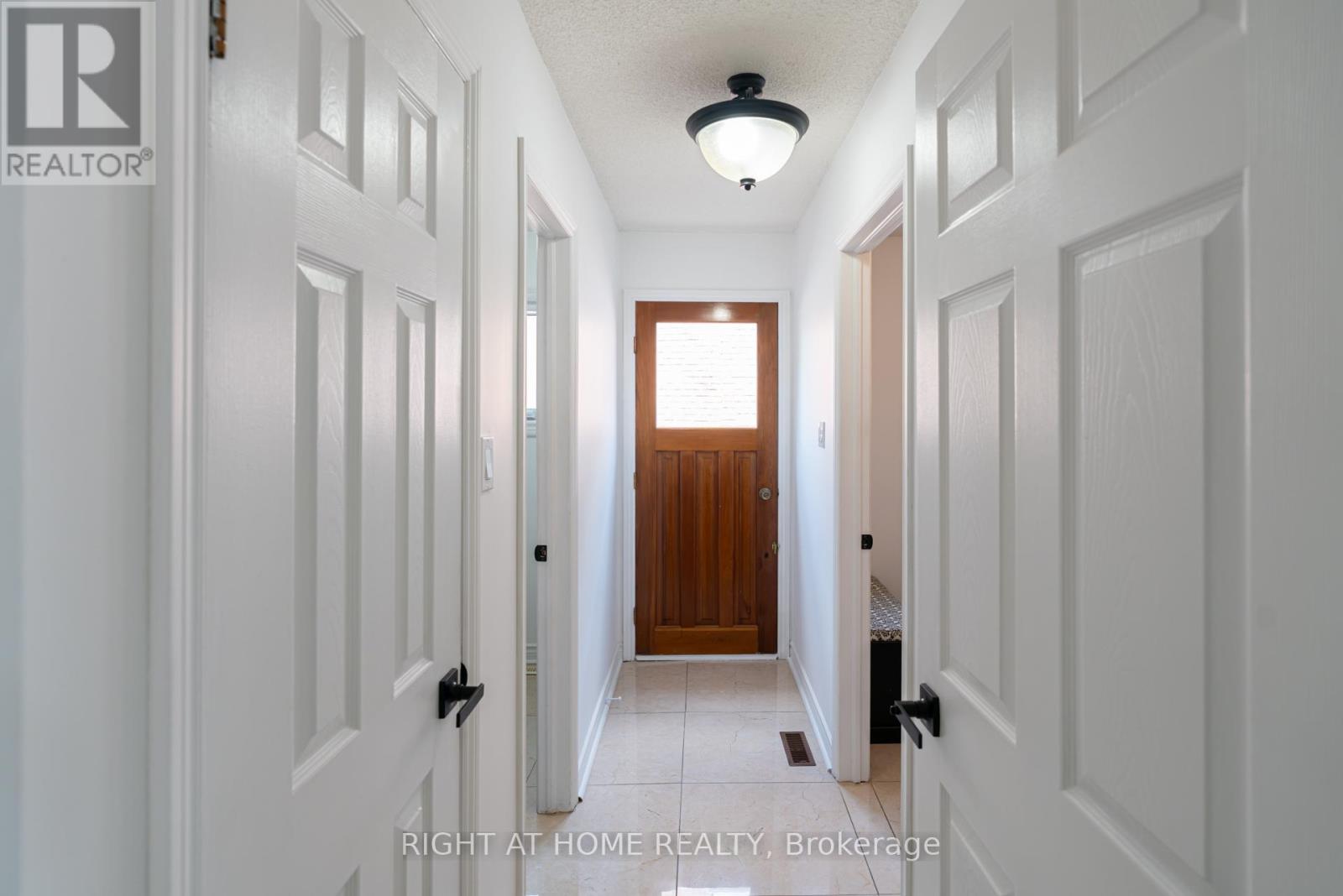 123 Lamp Crescent, Vaughan, Ontario  L4L 6J7 - Photo 33 - N13412770