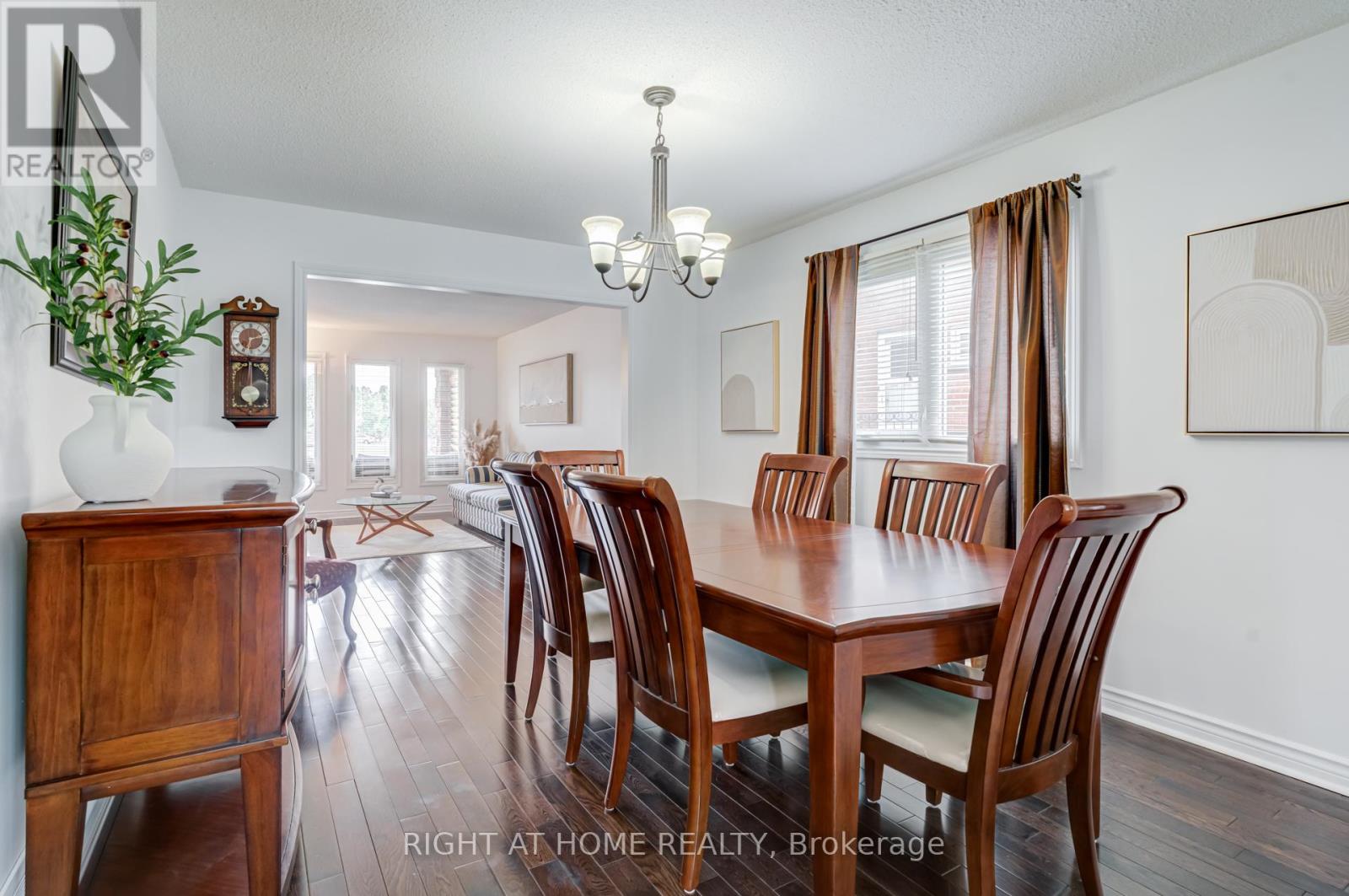123 Lamp Crescent, Vaughan, Ontario  L4L 6J7 - Photo 6 - N13412770