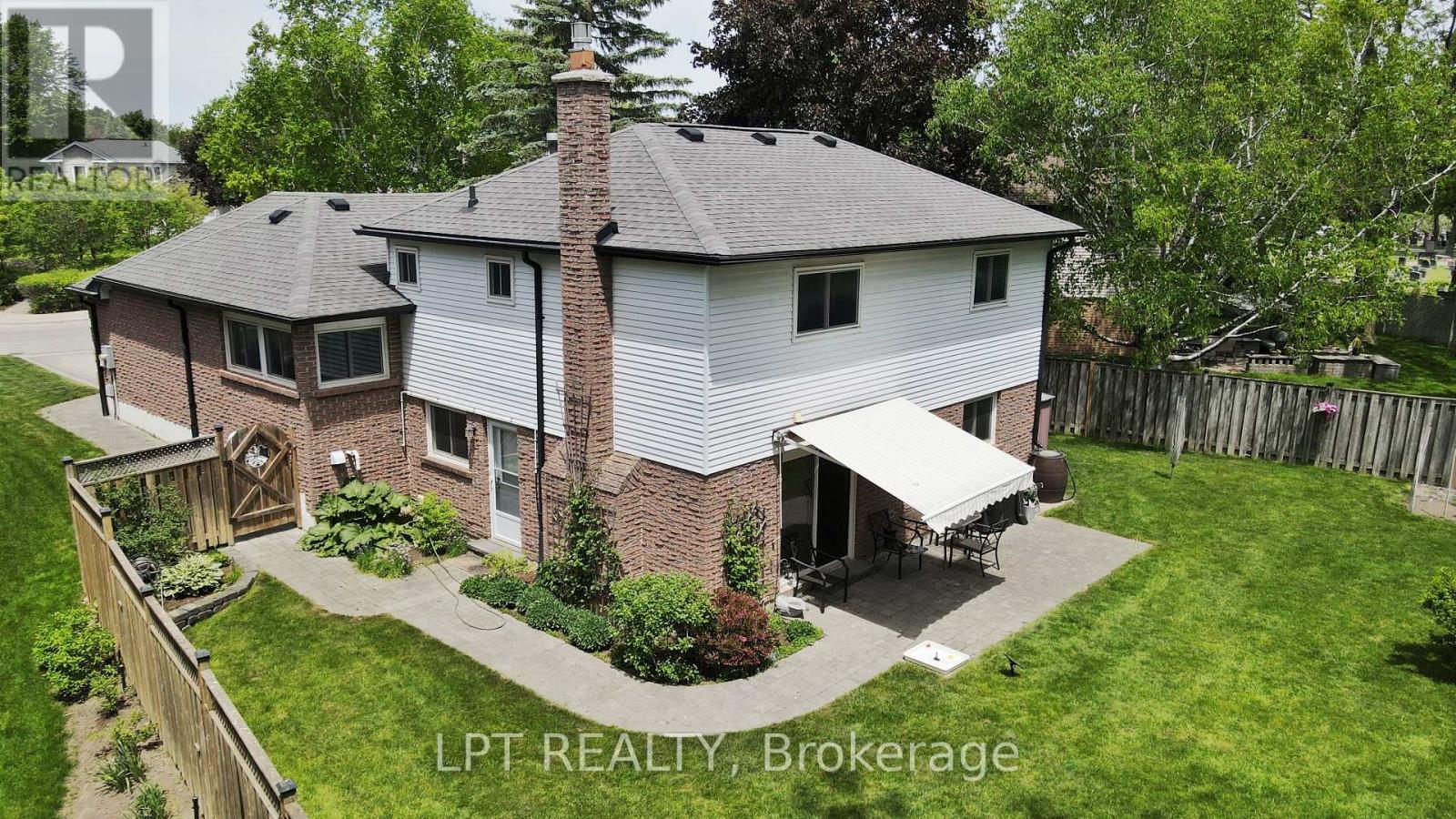 376 Wakefield Place, Newmarket, Ontario  L3Y 6N6 - Photo 30 - N13412792