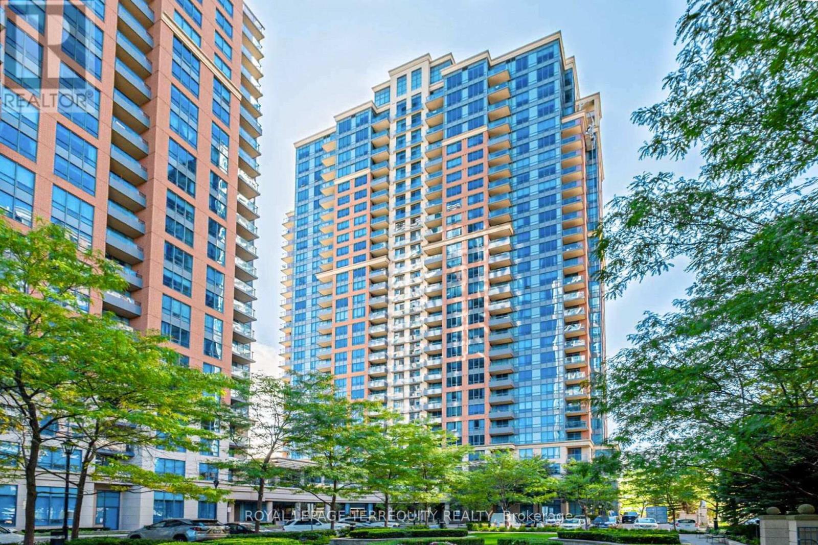 2040 - 35 VIKING LANE, Toronto, Ontario