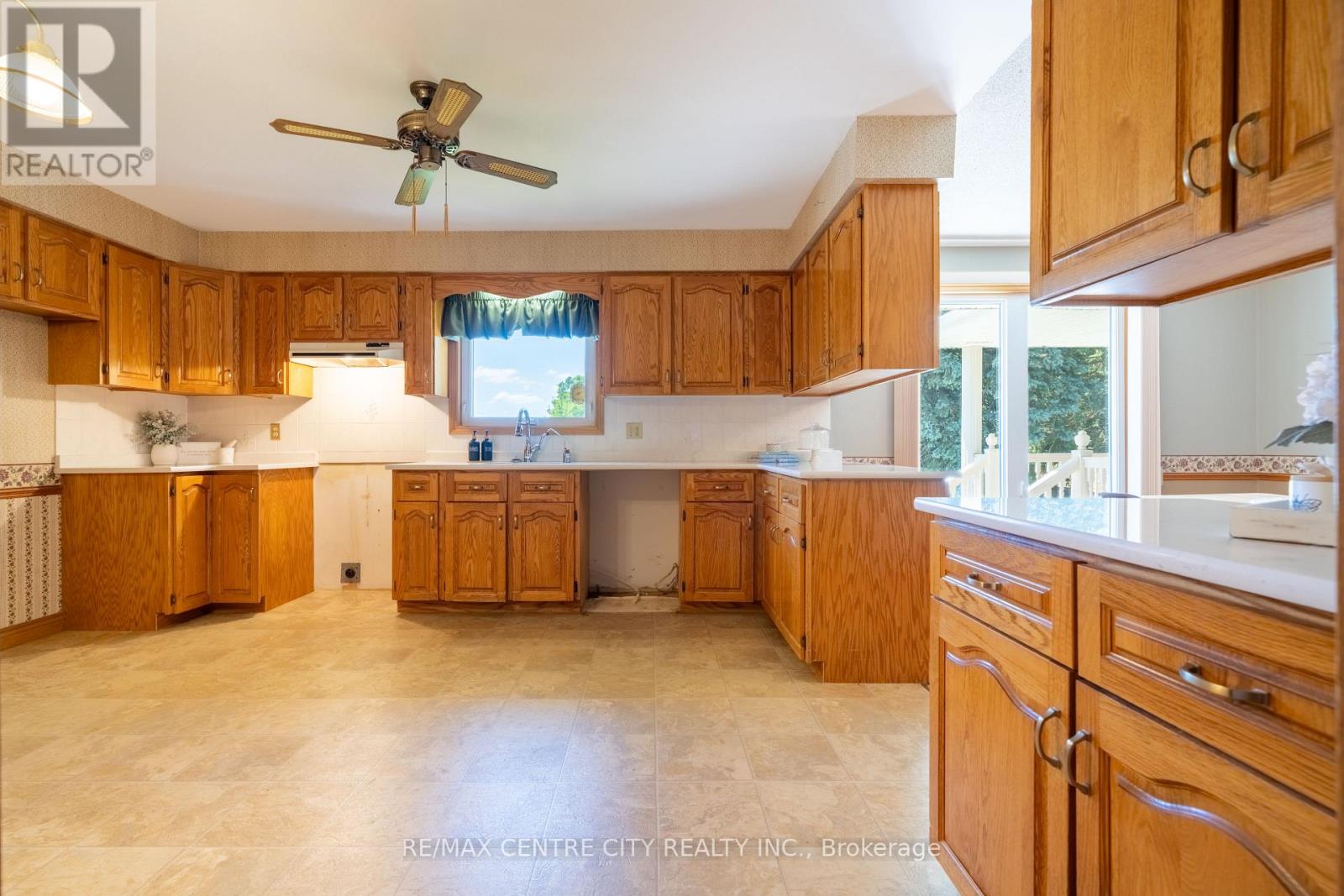 2200 Katesville Drive, Adelaide Metcalfe, Ontario  N0M 2B0 - Photo 19 - X13412884