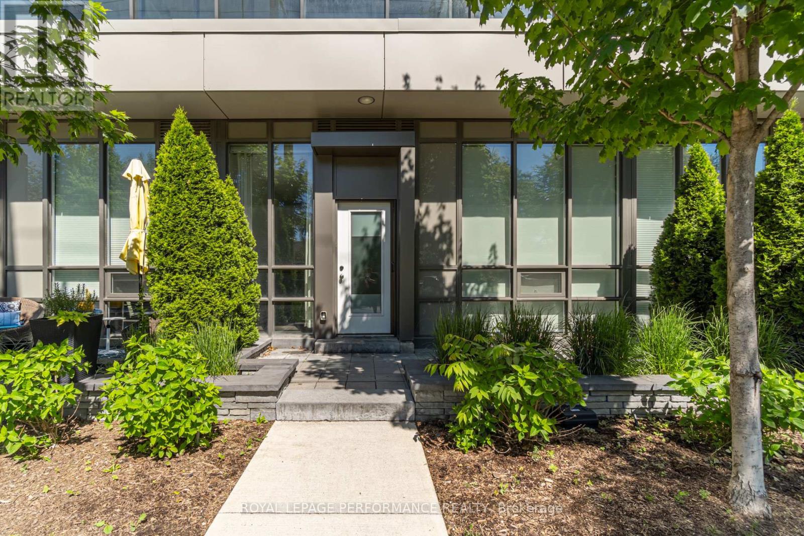 103 - 8 Fieldway Road, Toronto, Ontario  M8Z 3L1 - Photo 3 - W13412920