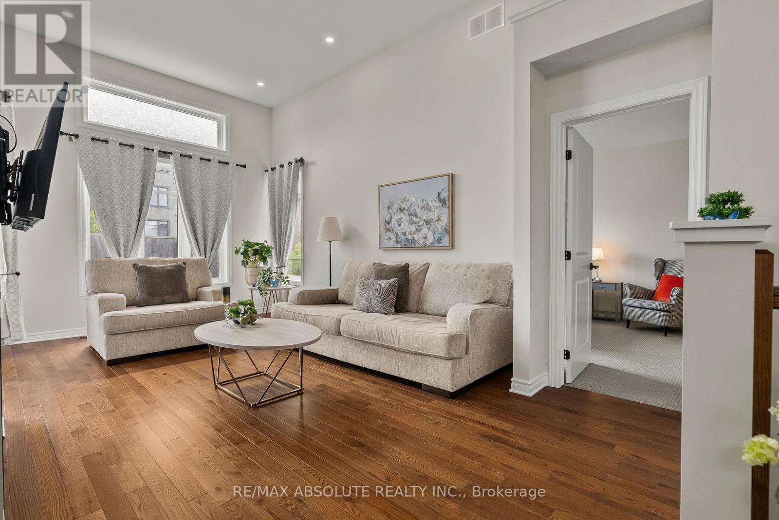 231 Shinny Avenue, Ottawa, Ontario  K2B 0V9 - Photo 7 - X13412980