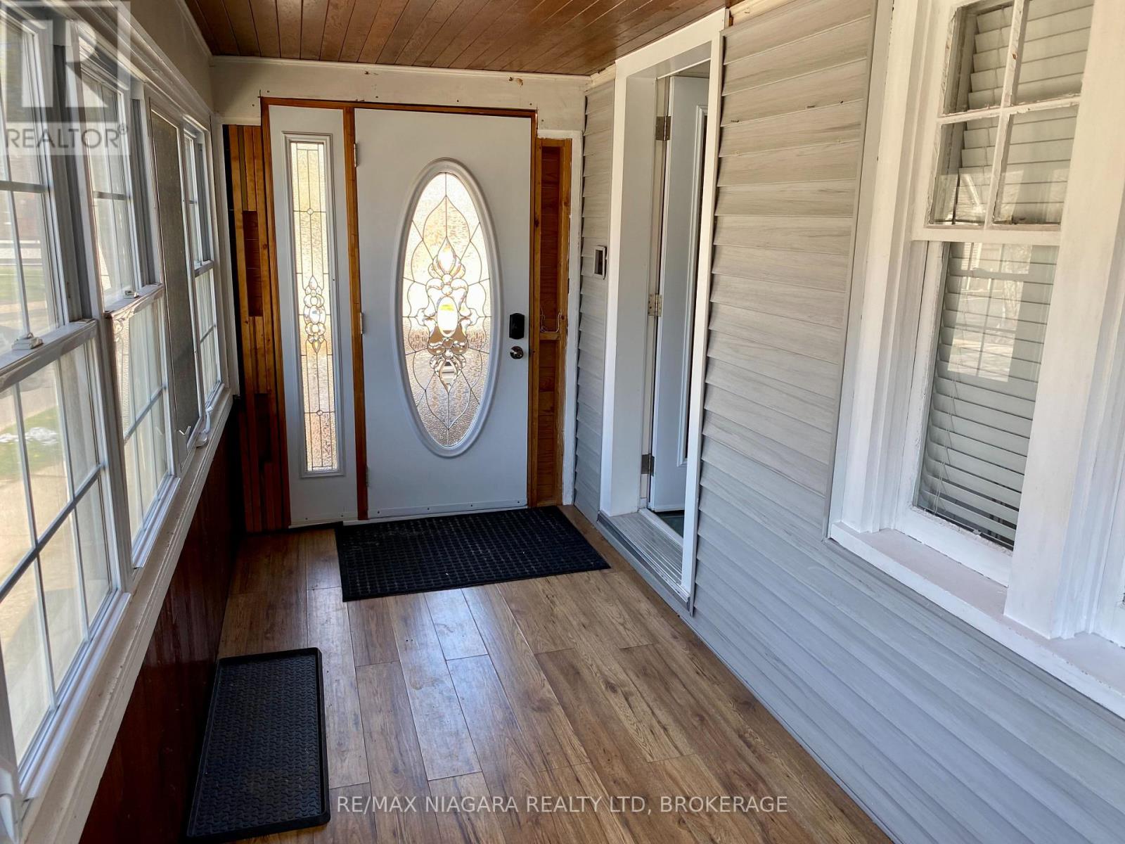 130 Beech Street, St. Catharines, Ontario  L2R 2C1 - Photo 3 - X13412900