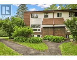 8D LOVELL LANE, Ottawa, Ontario