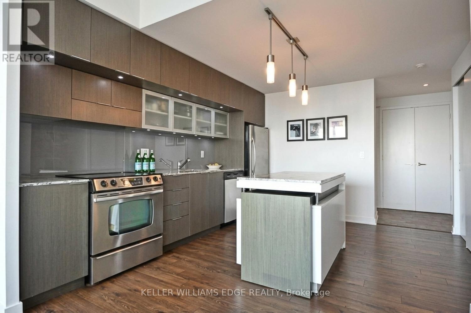 3301 - 110 Charles Street E, Toronto, Ontario  M4Y 1T5 - Photo 3 - C13412952