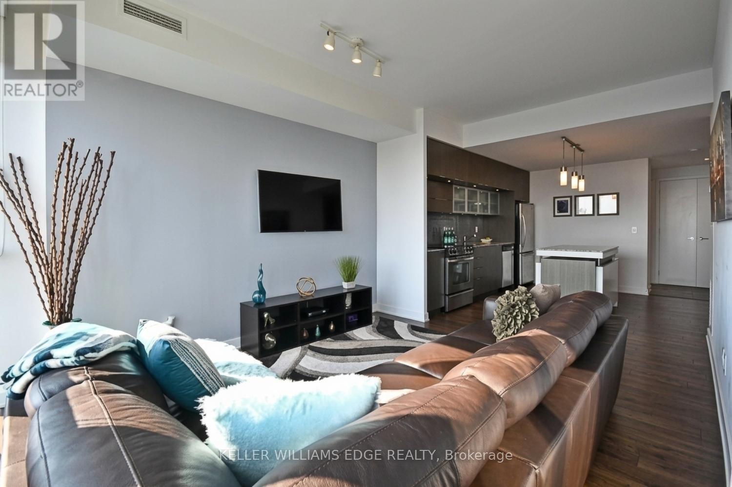 3301 - 110 Charles Street E, Toronto, Ontario  M4Y 1T5 - Photo 7 - C13412952