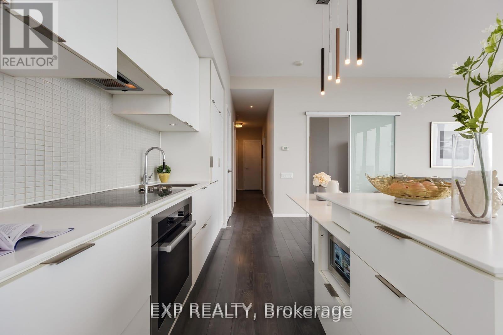 4601 - 5 St. Joseph Street, Toronto, Ontario  L3P 3T4 - Photo 11 - C13412978