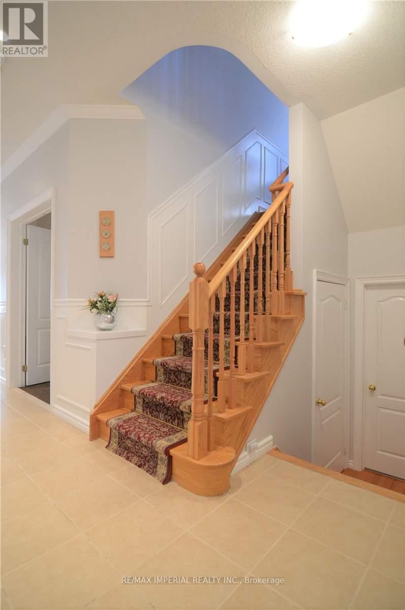 1599 Coldstream Drive, Oshawa, Ontario  L1K 3B5 - Photo 9 - E13412964