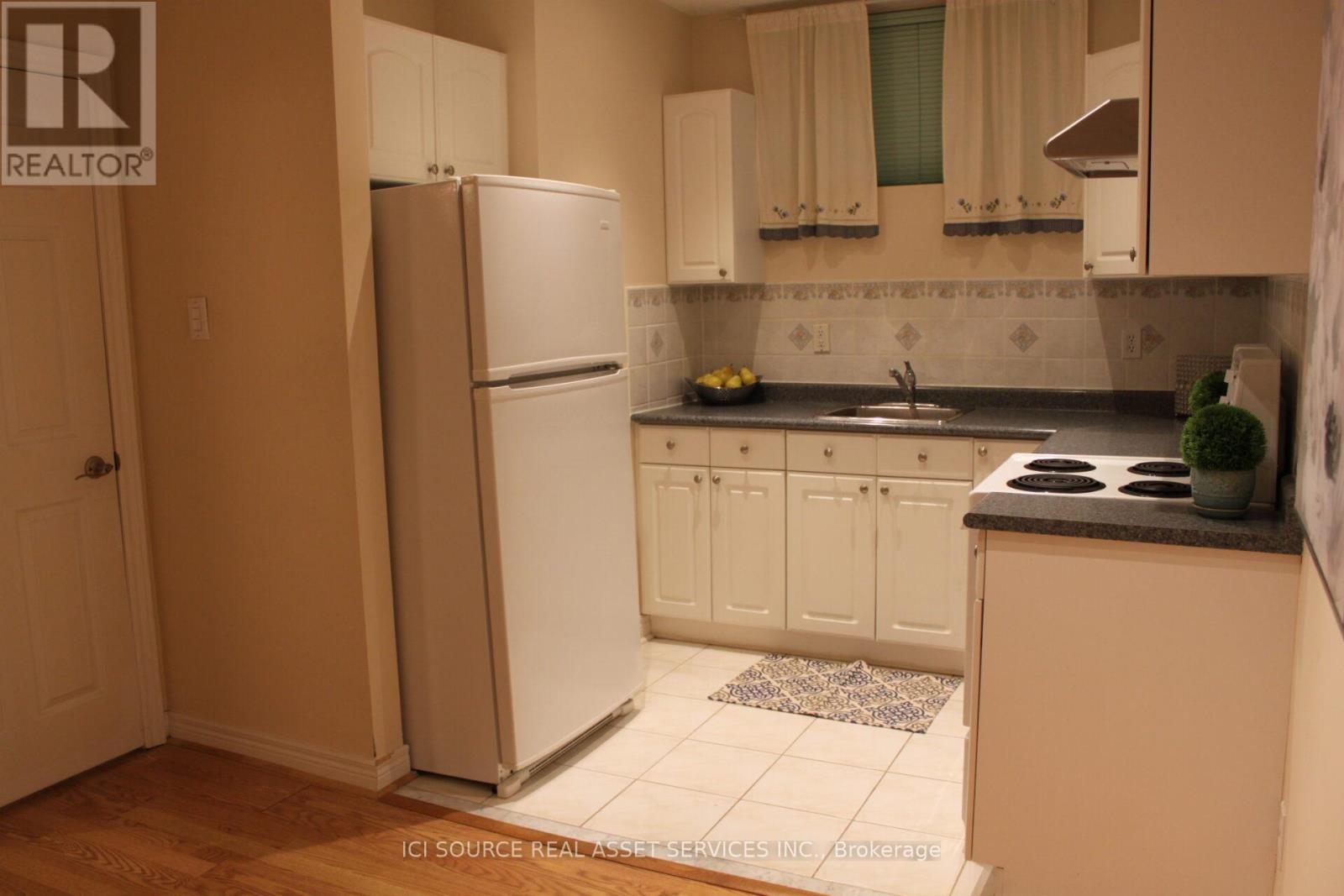 Basement - 301 Gowan Avenue, Toronto, Ontario  M4J 2K7 - Photo 7 - E13412974