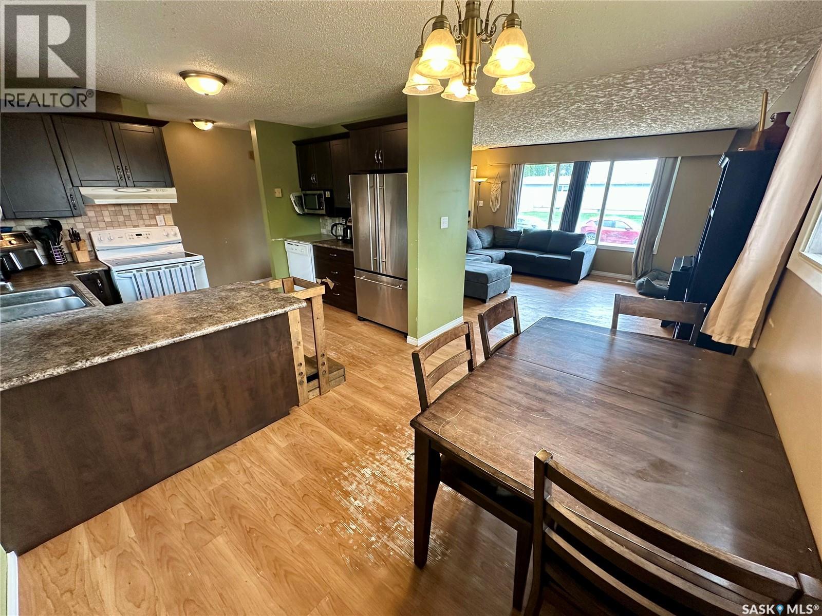 100 1st Street E, Warman, Saskatchewan  S0K 4S0 - Photo 11 - SK038590