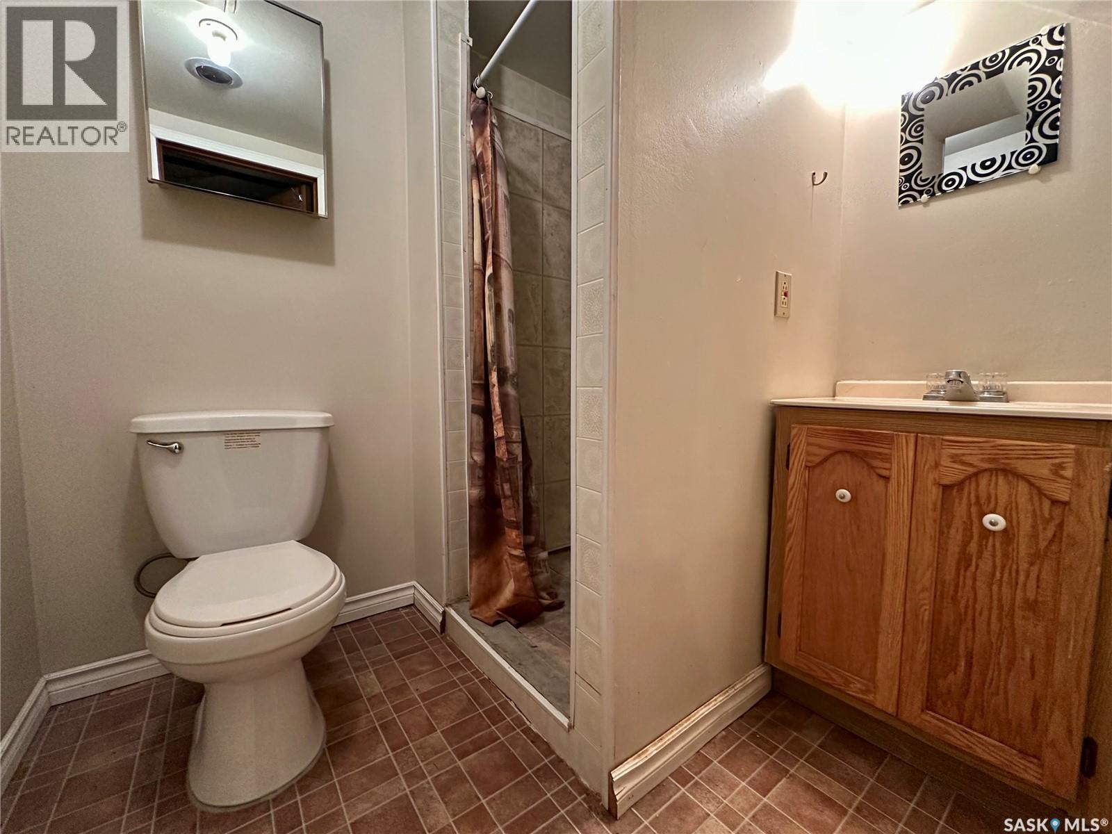 100 1st Street E, Warman, Saskatchewan  S0K 4S0 - Photo 18 - SK038590