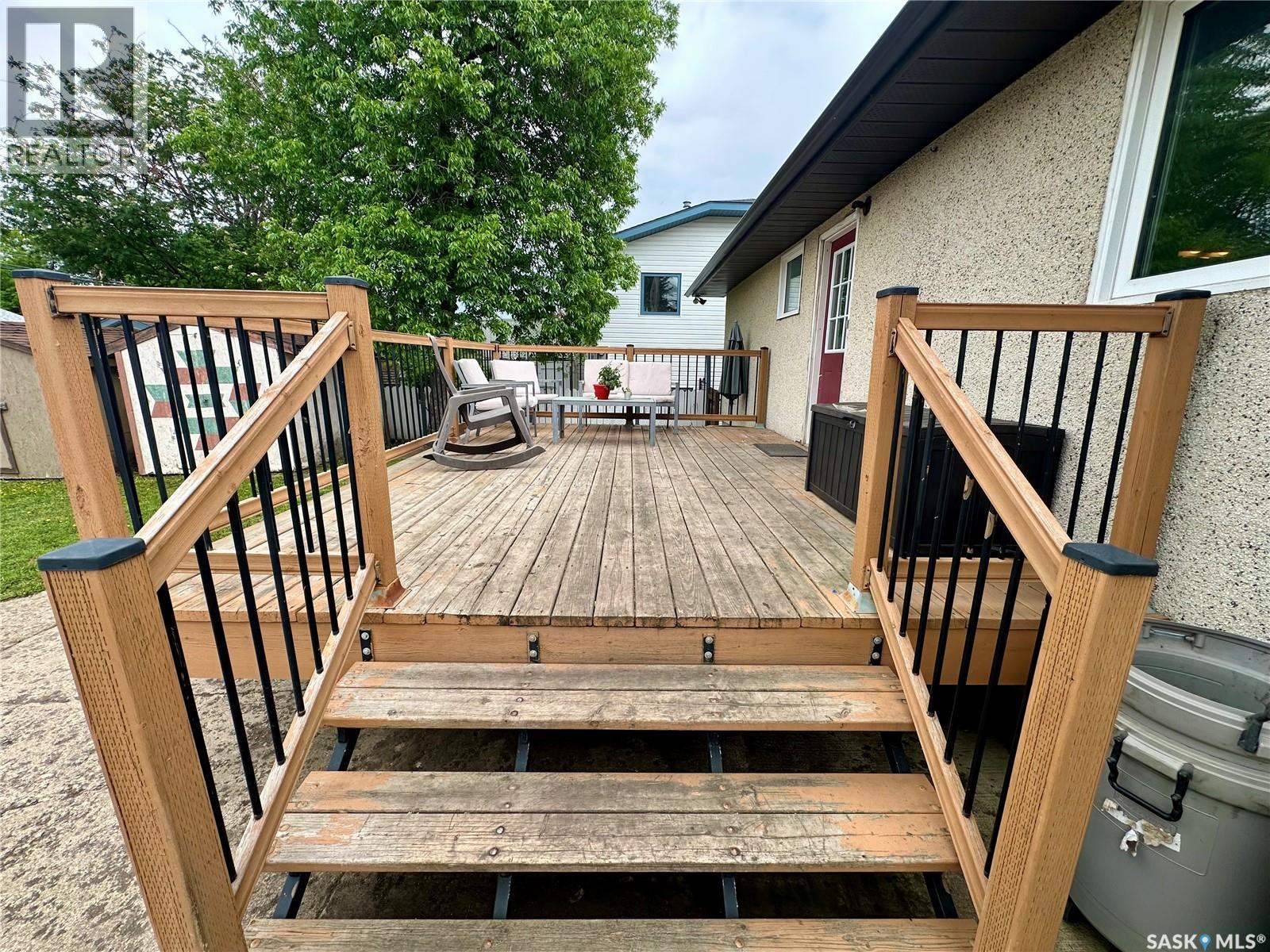 100 1st Street E, Warman, Saskatchewan  S0K 4S0 - Photo 20 - SK038590