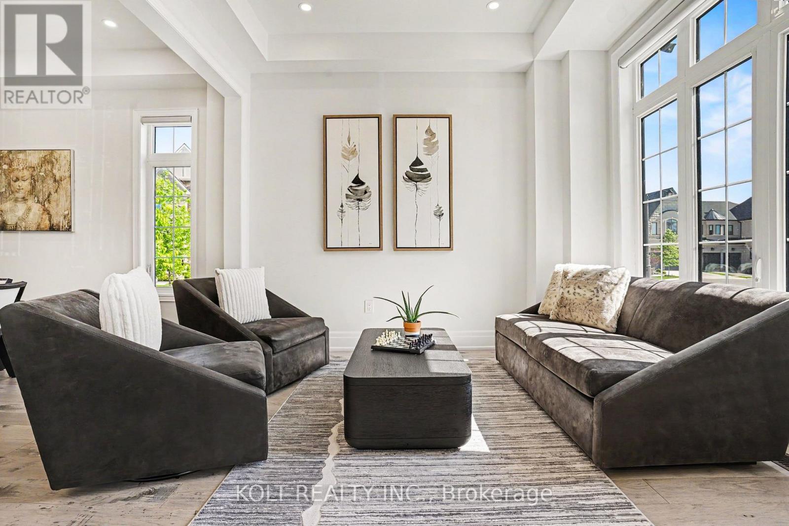 2293 Charles Cornwall Avenue, Oakville, Ontario  L6M 5M6 - Photo 6 - W13411678