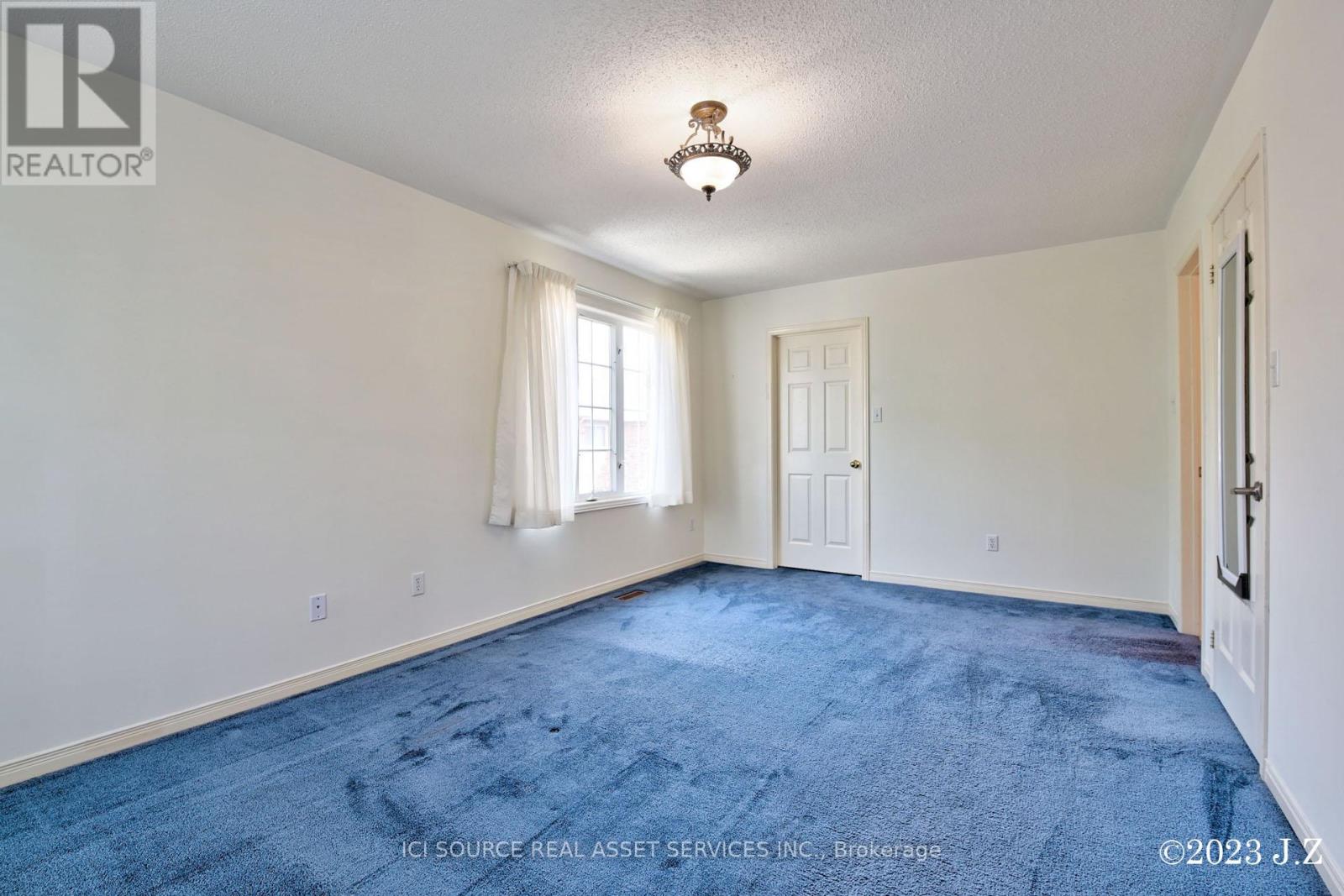 2 Waterton Crescent, Richmond Hill, Ontario  L4B 4L7 - Photo 15 - N13412894