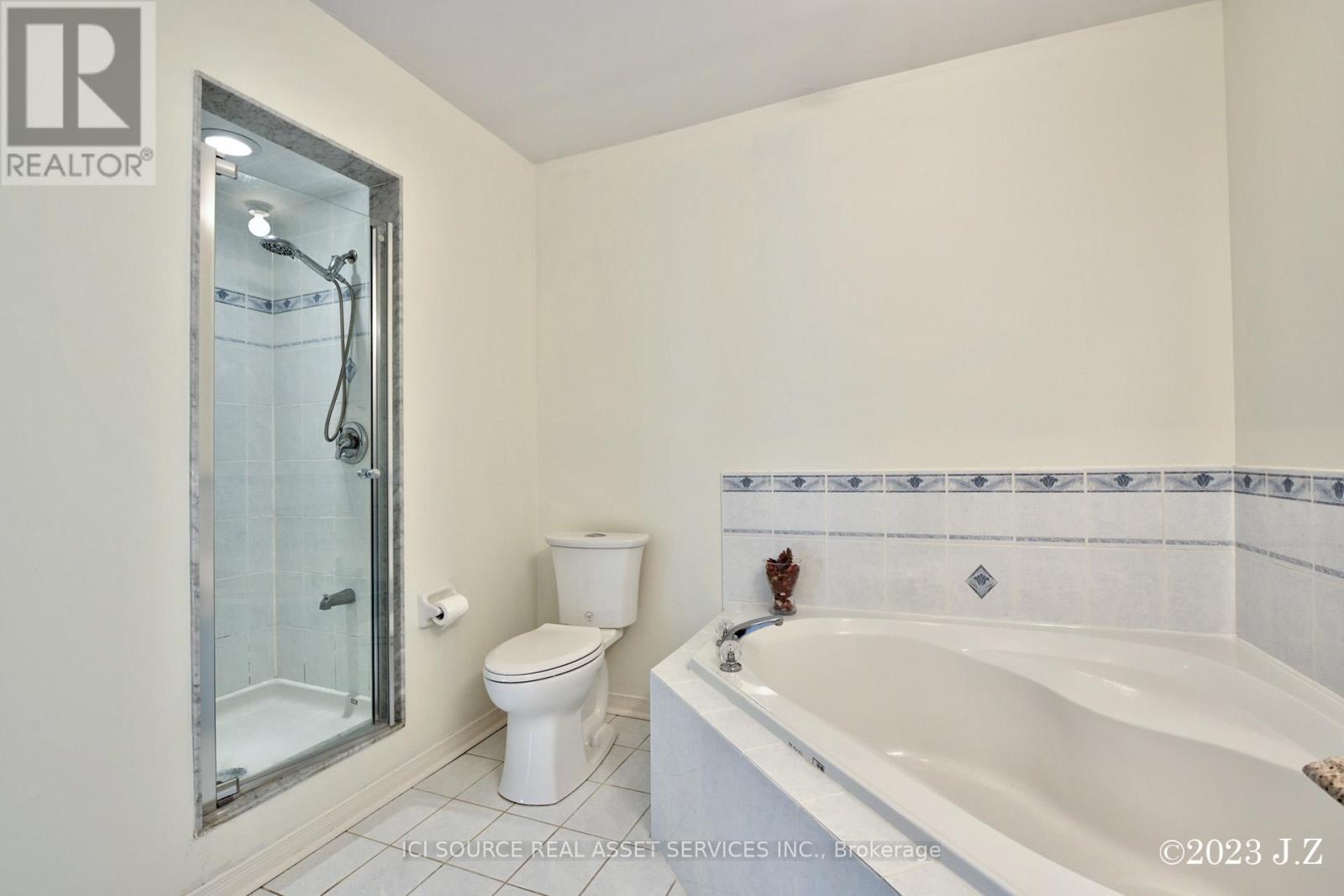 2 Waterton Crescent, Richmond Hill, Ontario  L4B 4L7 - Photo 17 - N13412894