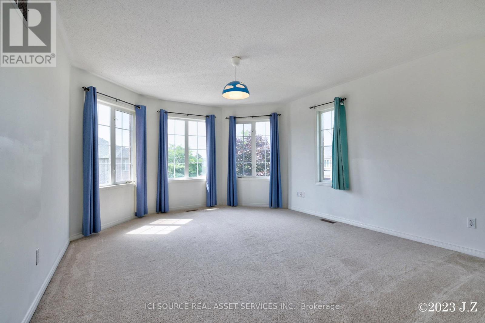 2 Waterton Crescent, Richmond Hill, Ontario  L4B 4L7 - Photo 18 - N13412894