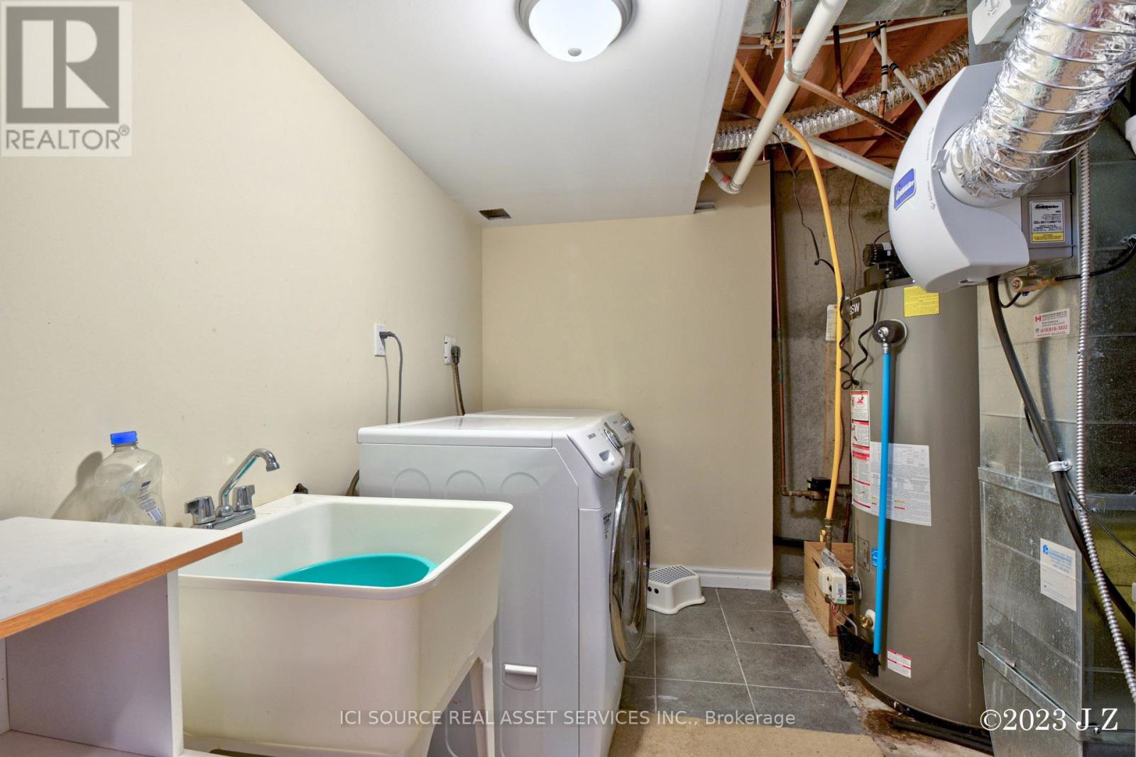 2 Waterton Crescent, Richmond Hill, Ontario  L4B 4L7 - Photo 27 - N13412894