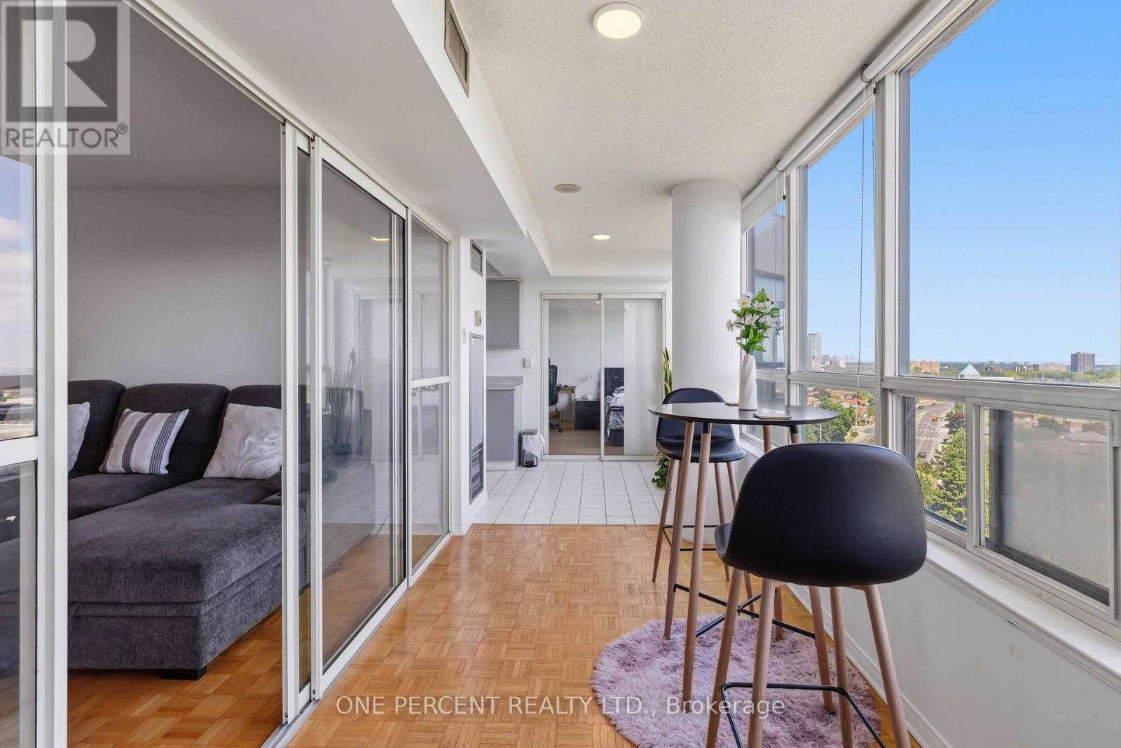 1002 - 400 Webb Drive, Mississauga, Ontario  L5B 3Z7 - Photo 16 - W13412886