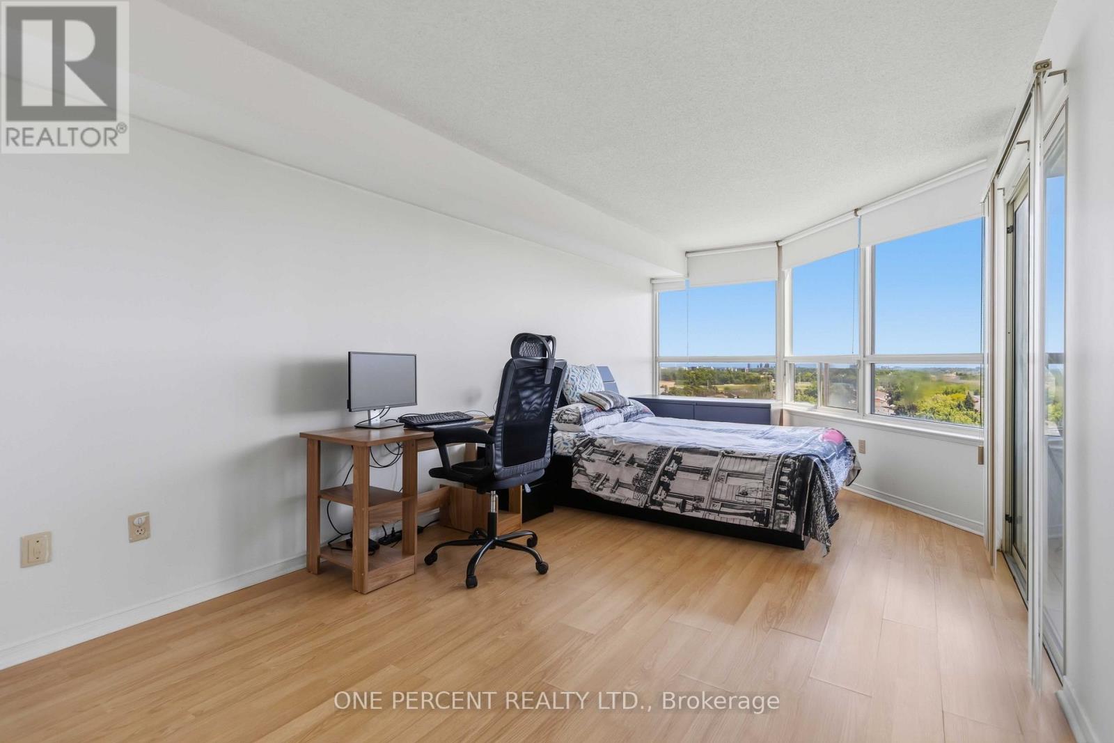 1002 - 400 Webb Drive, Mississauga, Ontario  L5B 3Z7 - Photo 18 - W13412886