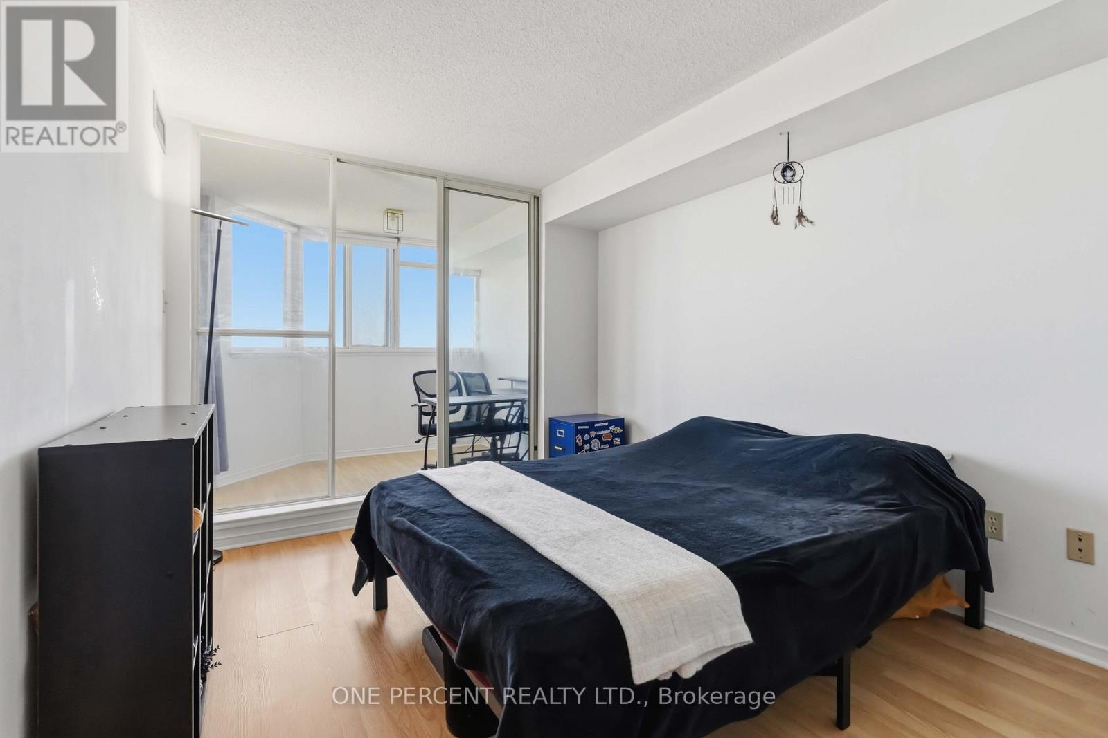 1002 - 400 Webb Drive, Mississauga, Ontario  L5B 3Z7 - Photo 24 - W13412886