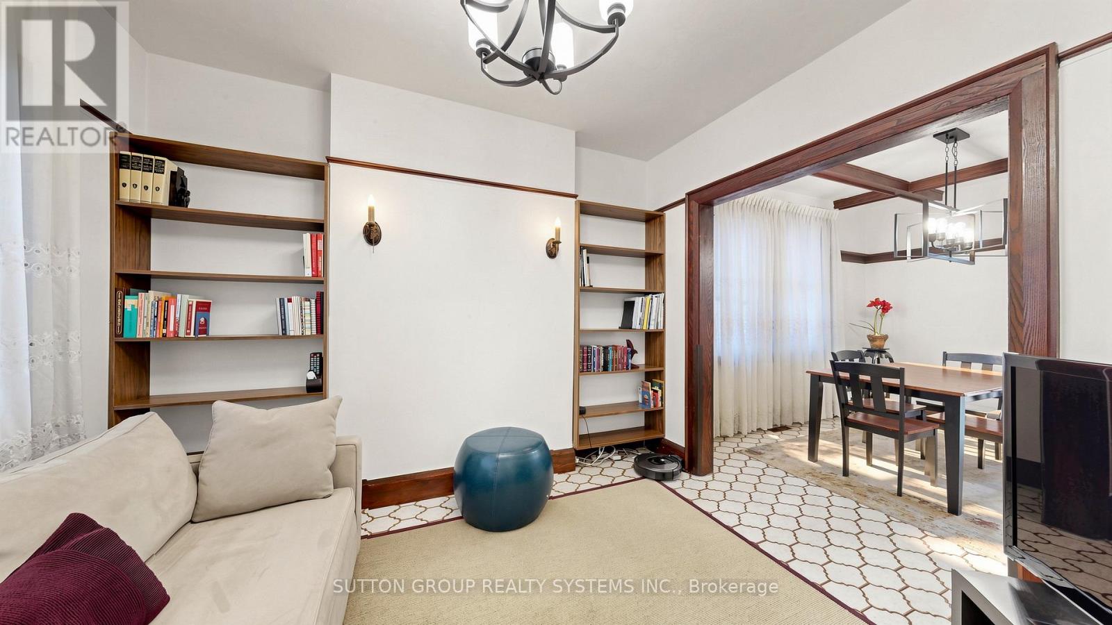 39 Exeter Street, Toronto, Ontario  M6N 1G3 - Photo 6 - W13412896