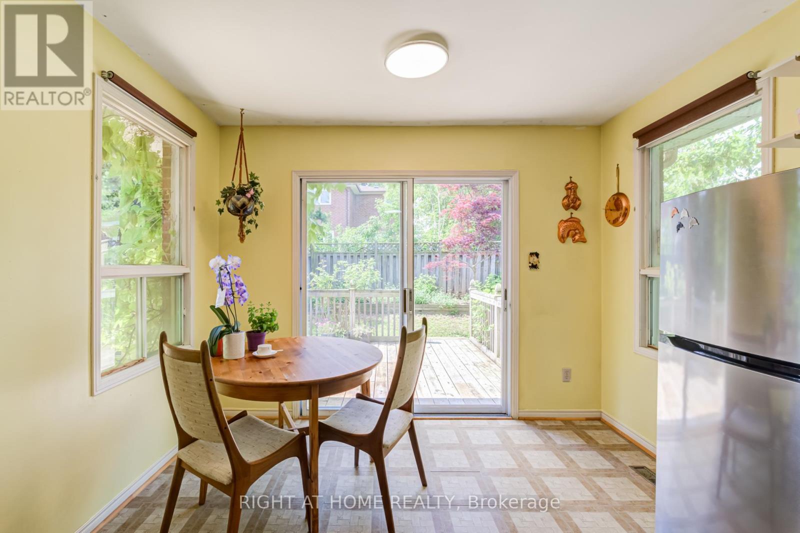 2056 Madden Boulevard, Oakville, Ontario  L6H 3L6 - Photo 13 - W13412918