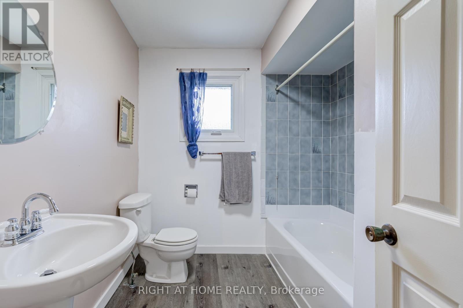 2056 Madden Boulevard, Oakville, Ontario  L6H 3L6 - Photo 21 - W13412918