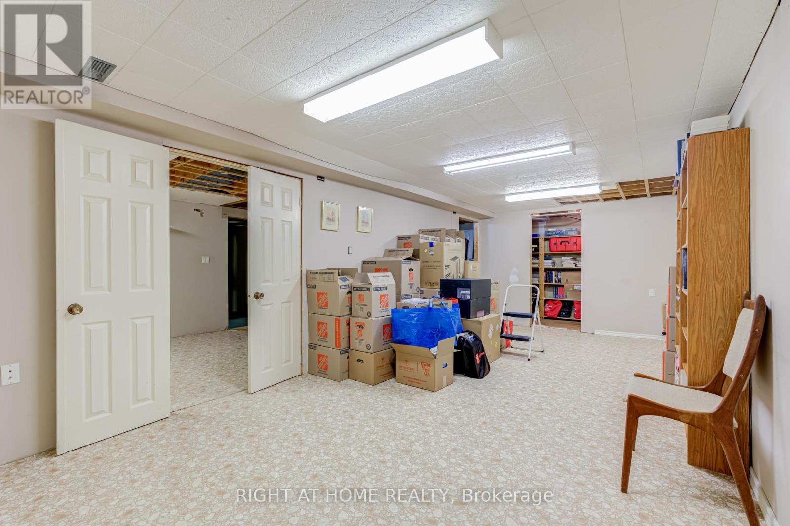 2056 Madden Boulevard, Oakville, Ontario  L6H 3L6 - Photo 29 - W13412918