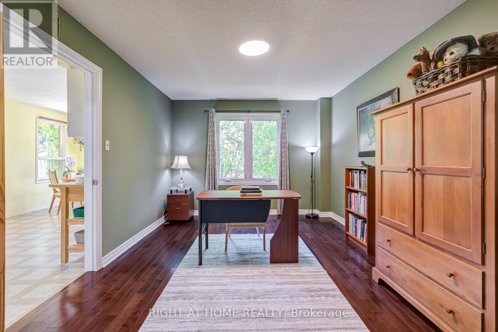 2056 Madden Boulevard, Oakville, Ontario  L6H 3L6 - Photo 8 - W13412918