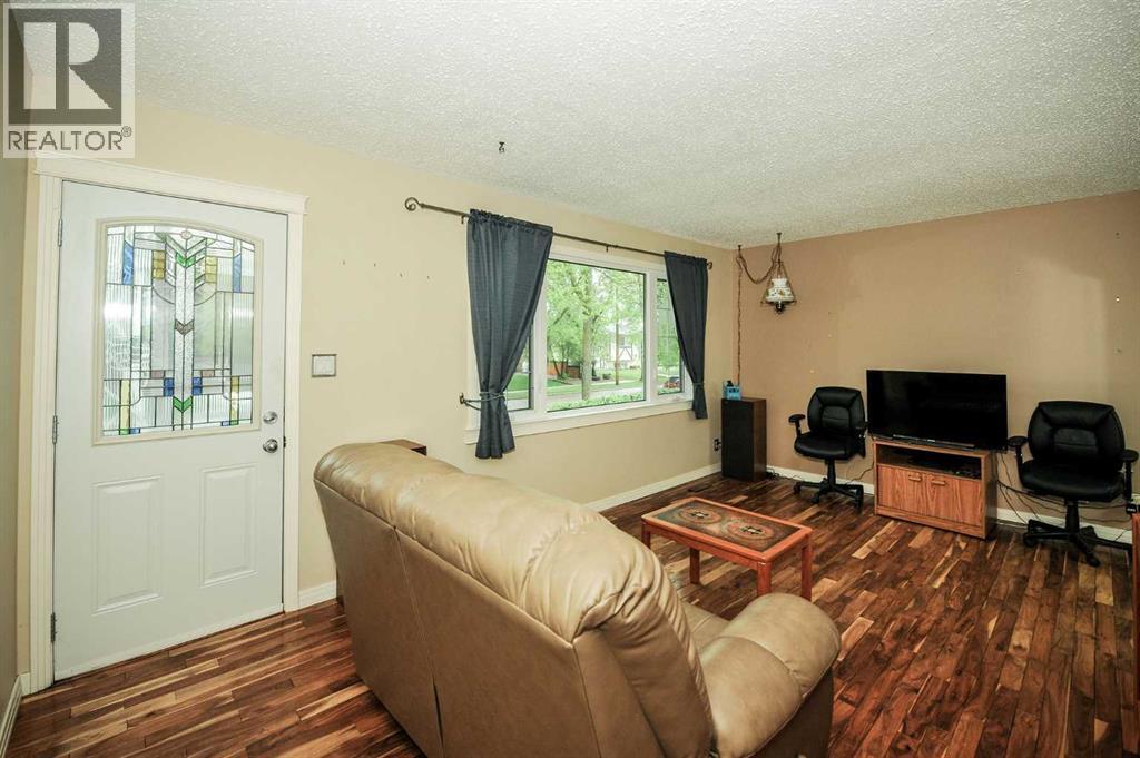 4513 67 Street, Camrose, Alberta  T4V 2P8 - Photo 6 - A2316797