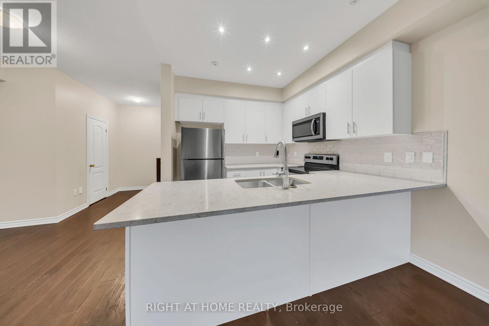 84 - 88 Decorso Drive, Guelph, Ontario  N1L 0A9 - Photo 10 - X13412898
