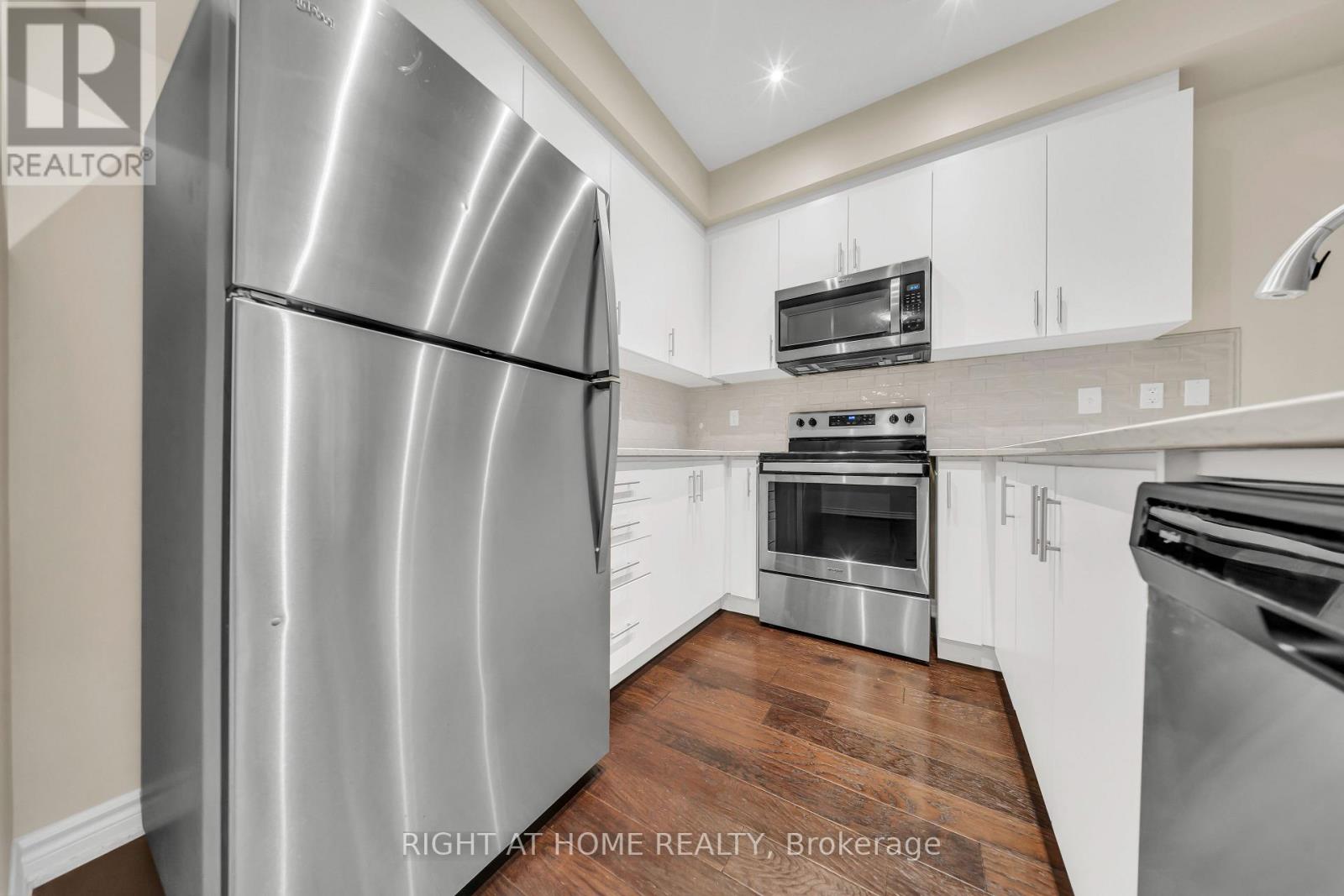 84 - 88 Decorso Drive, Guelph, Ontario  N1L 0A9 - Photo 11 - X13412898