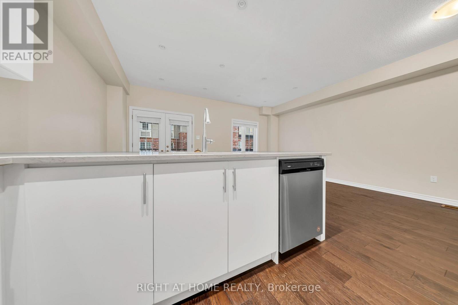 84 - 88 Decorso Drive, Guelph, Ontario  N1L 0A9 - Photo 12 - X13412898