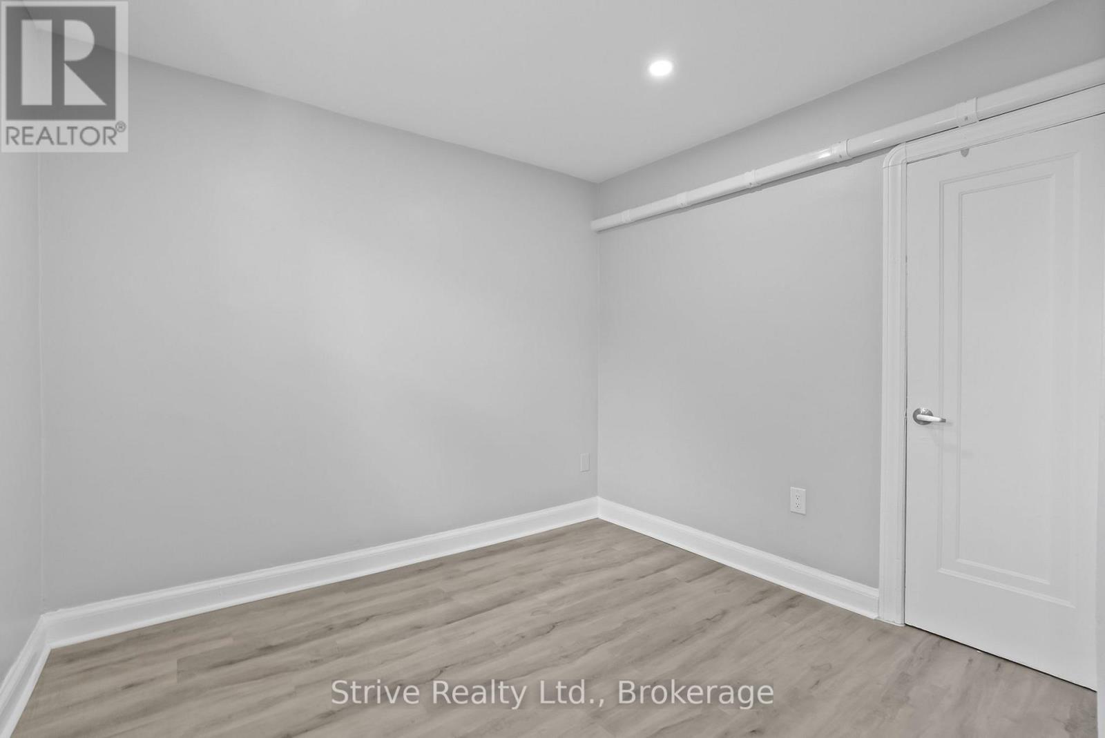 Main - 73 Central Park Boulevard N, Oshawa (O'neill), Ontario  L1G 5Y4 - Photo 12 - E13413022