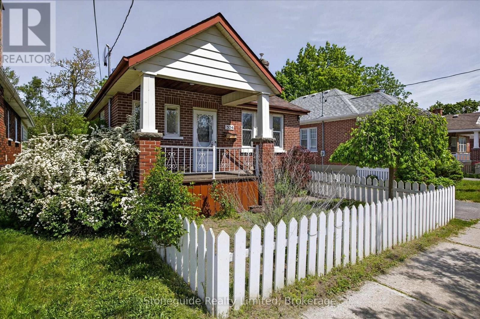 534 Douglas Avenue, Peterborough, Ontario  K9J 4L1 - Photo 2 - X13412998