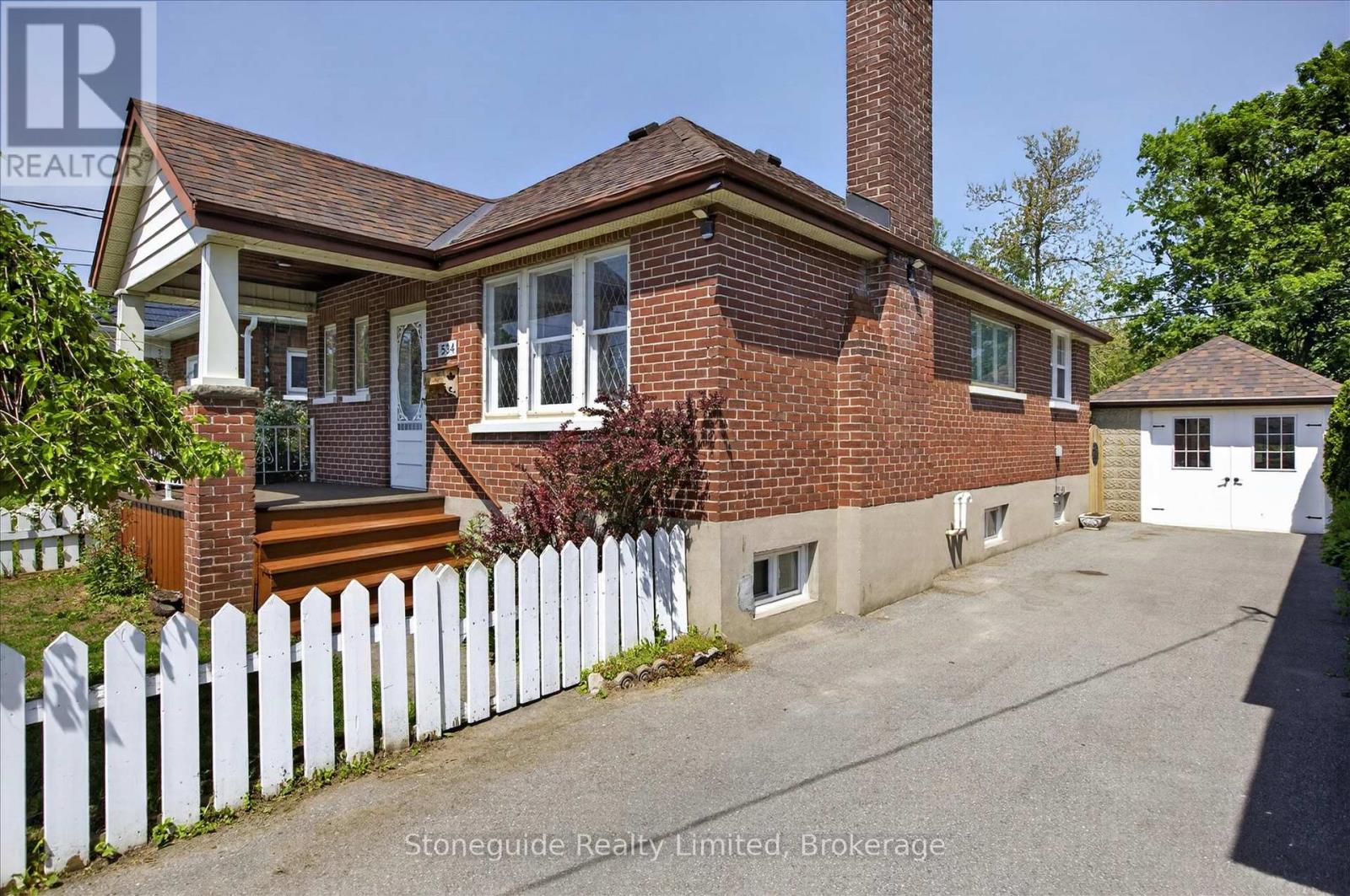 534 Douglas Avenue, Peterborough, Ontario  K9J 4L1 - Photo 5 - X13412998